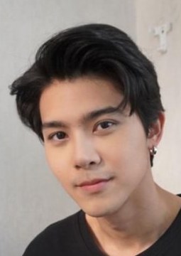 阿克卡拉威·纳缇帕特 Akkaravin Nantipat