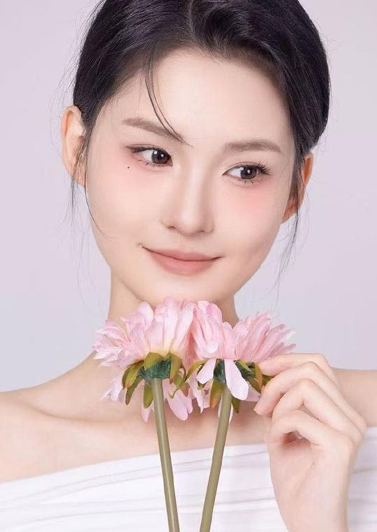 钟予薇 Yuwei Zhong