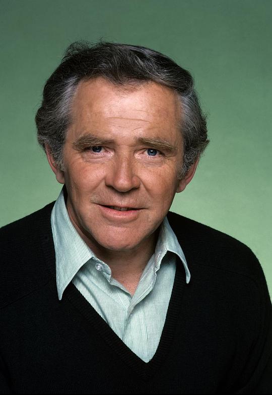 詹姆斯·布罗德里克 James Broderick