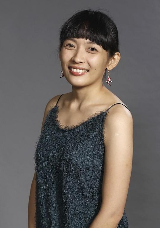 邹隆娜 Rina Tsou