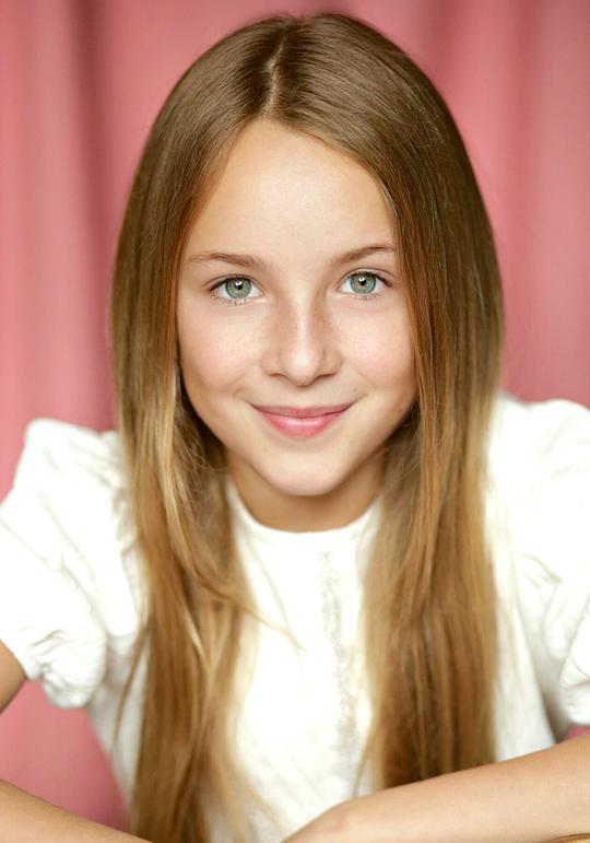 塞西莉娅·布莱尔 Cecilia Blair