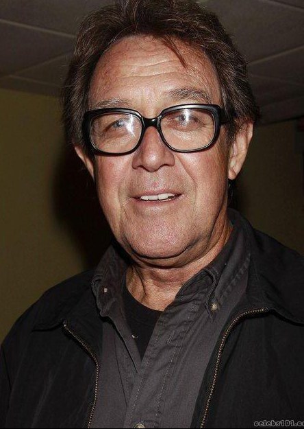 拉里·派恩 Larry Pine