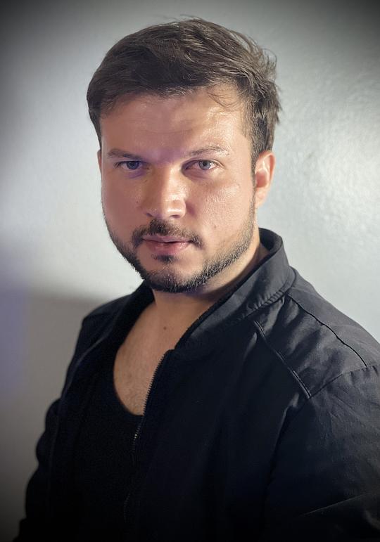 毛里西奥·阿德里安 Mauricio Adrian