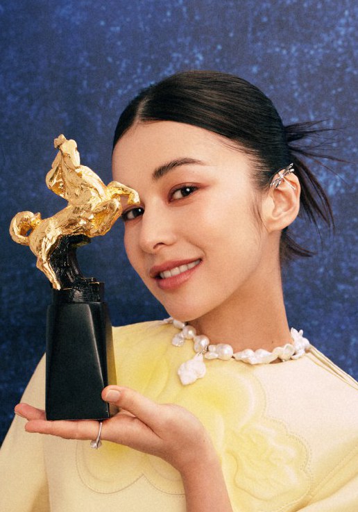 夏胧 Camille Chalons