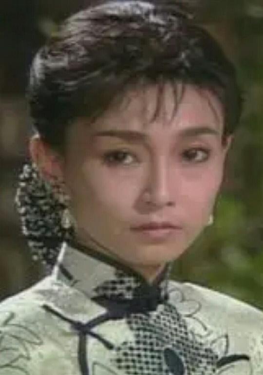 曾亚君 Ya Chun Ceng