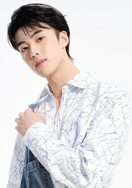 曾宇杰 Yujie Zeng