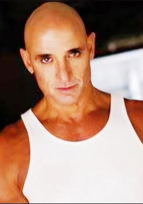 维尼·瓦隆 Vinnie Varone