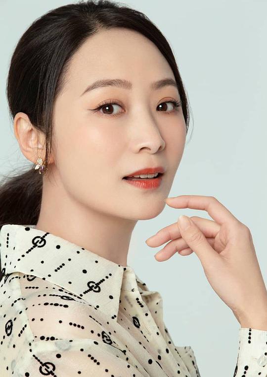 曲栅栅 Shanshan Qu