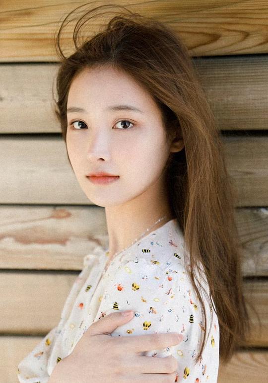 黄乔 Qiao Huang