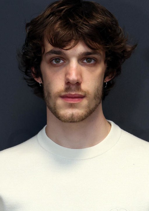 马特奥·奥斯卡·朱焦利 Matteo Oscar Giuggioli
