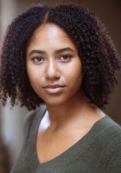 安迪拉·克里奇洛 Andira Crichlow