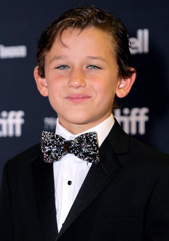 马特奥·佐里昂·弗朗西斯·德福特 Mateo Zoryon Francis-DeFord