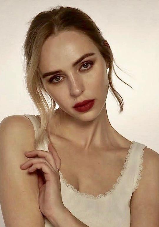 尤利娅·阿碧丝 Yuliya Abiss