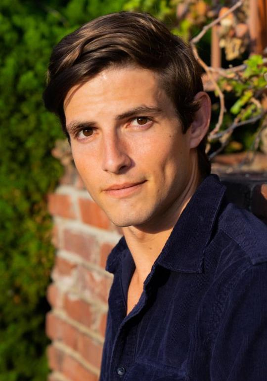 安德鲁·奥尔特伯格 Andrew Ortenberg