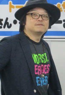 足立慎吾 Shingo Adachi