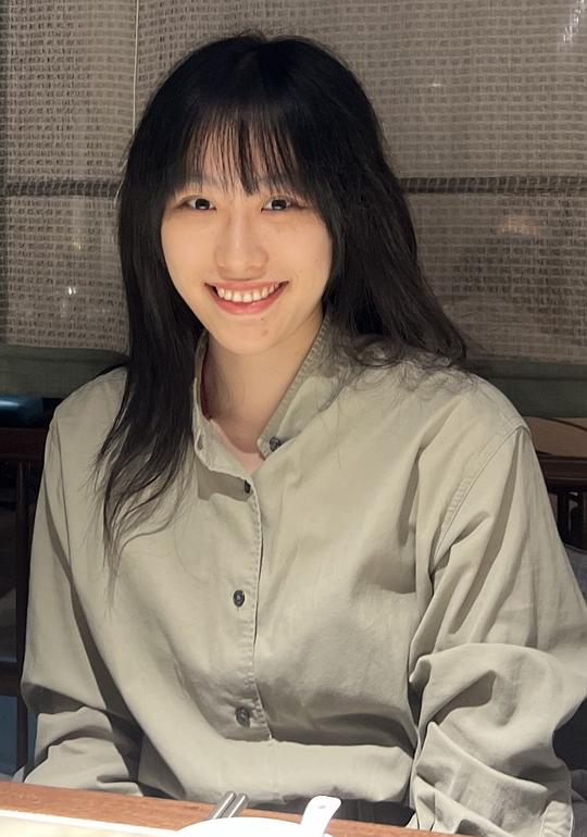 郑孜轶 Zoe Zheng