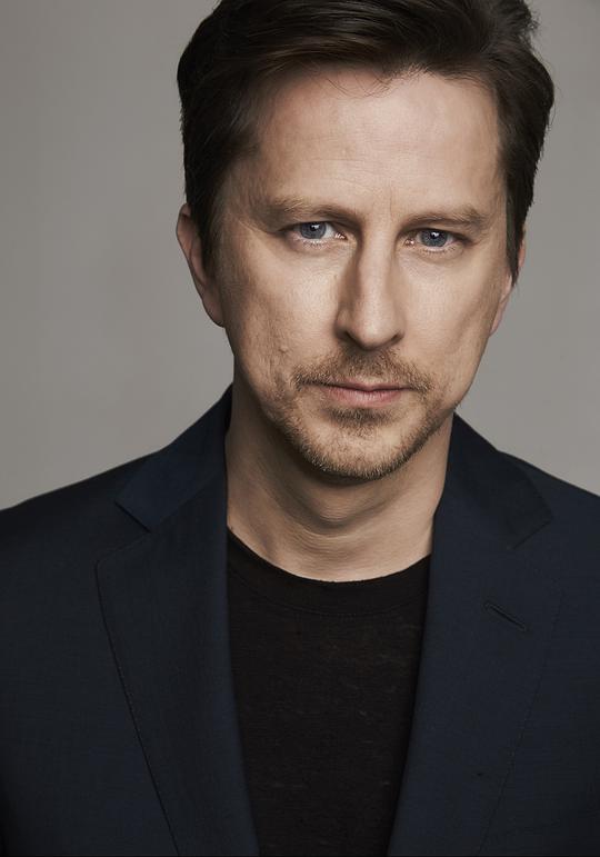李·恩格里比 Lee Ingleby