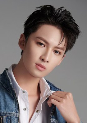 梁弘立 Hongli Liang