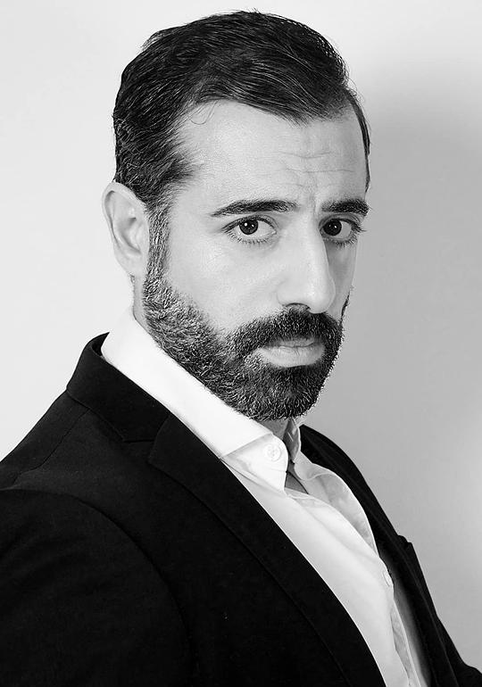 巴哈多尔·福拉迪 Bahador Foladi
