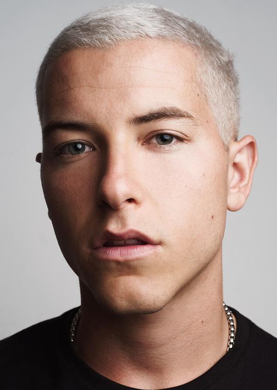 塔兹·斯盖拉 Taz Skylar