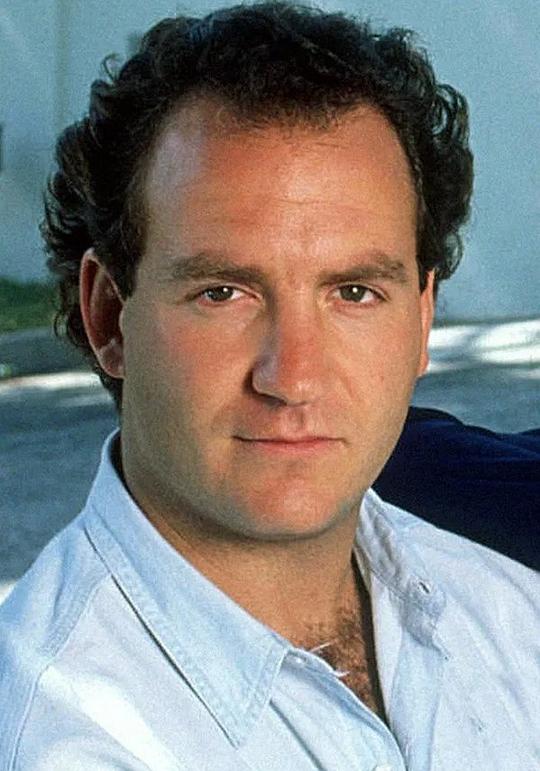 查尔斯·芬奇 Charles Finch