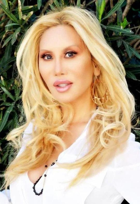 Tess Broussard Tess Broussard