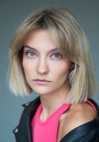 安娜·纳扎诺娃 Anna Nazarova