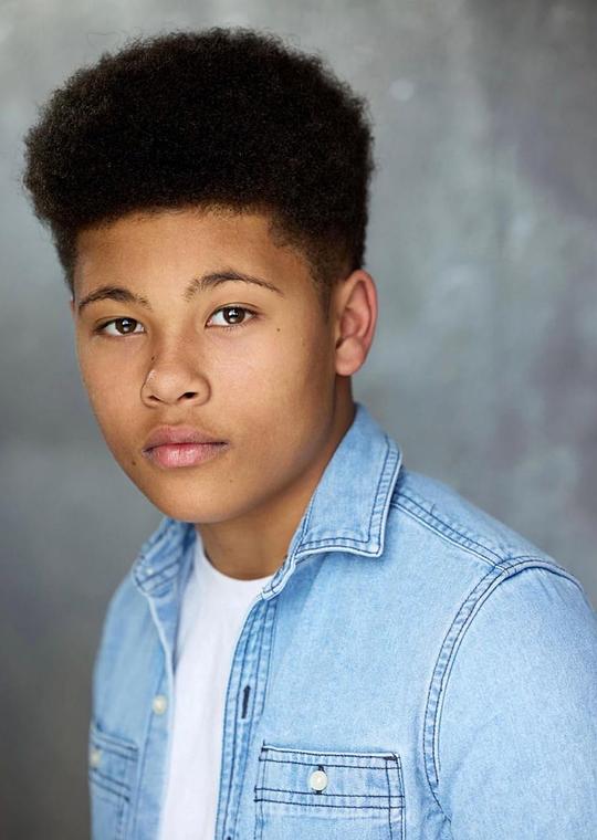 艾丁生·伯奇 Eddison Burch