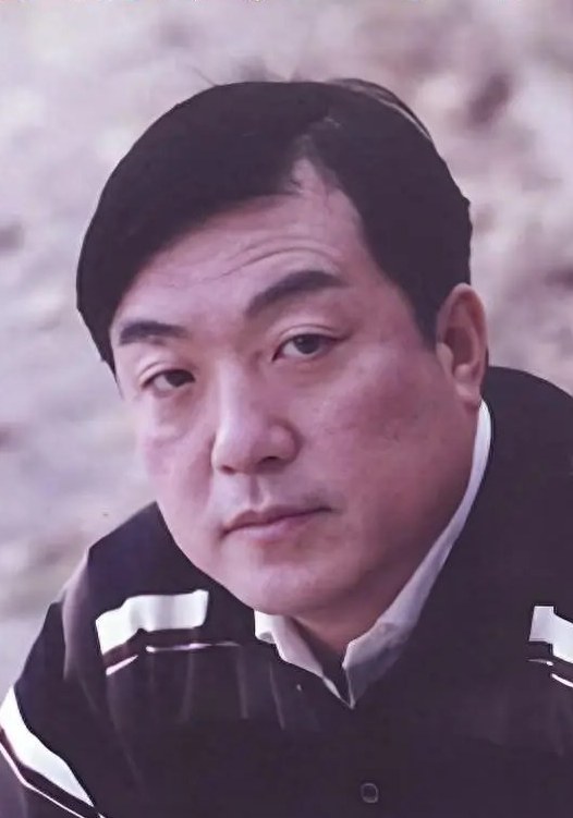 费明 Ming Fei