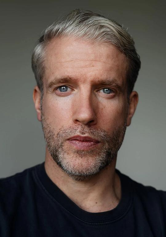 利亚姆·赖利 Liam Reilly