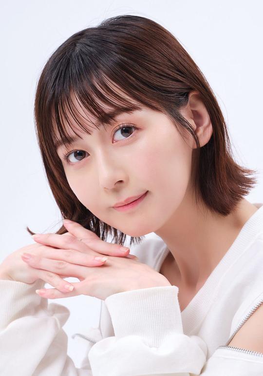 金久保芽衣 Mei Kanakubo