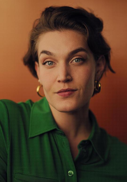 伊丽莎白·霍林斯黑德 Elizabeth Hollingshead