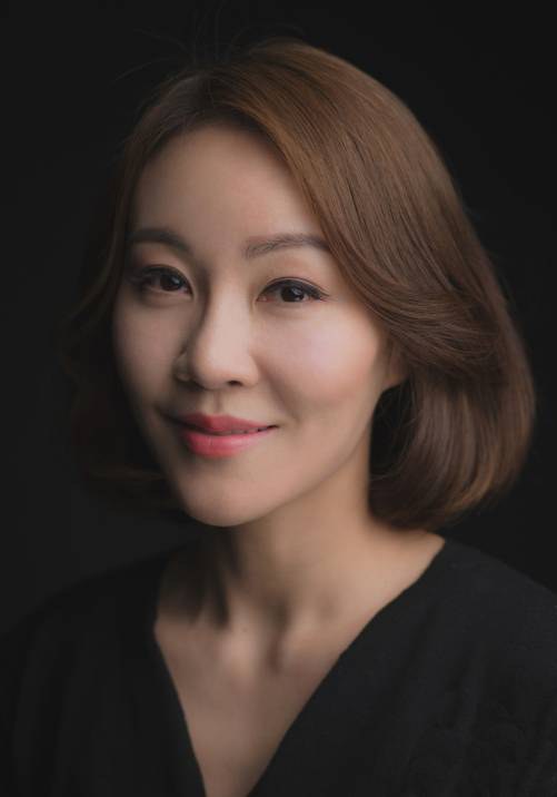 张露 Lu Zhang
