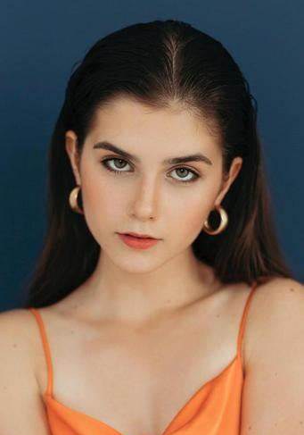 波琳娜·杰尼索娃 Polina Denisova