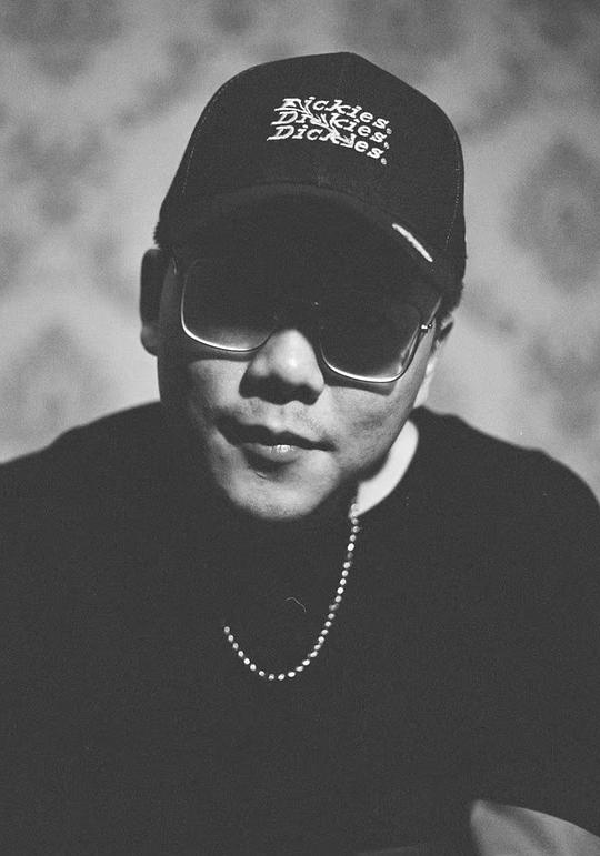 晋洲 Zhou Jin
