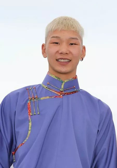 巴特楚吉·乌尔萨伊赫 Battsooj Uurtsaikh