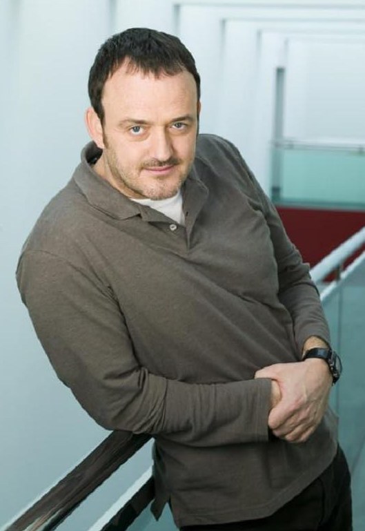 塞萨尔·贝亚 César Vea