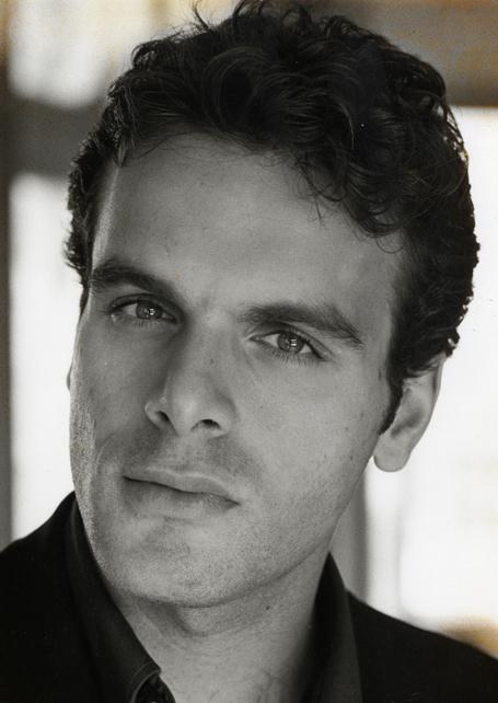 斯蒂夫·苏伊萨 Steve Suissa