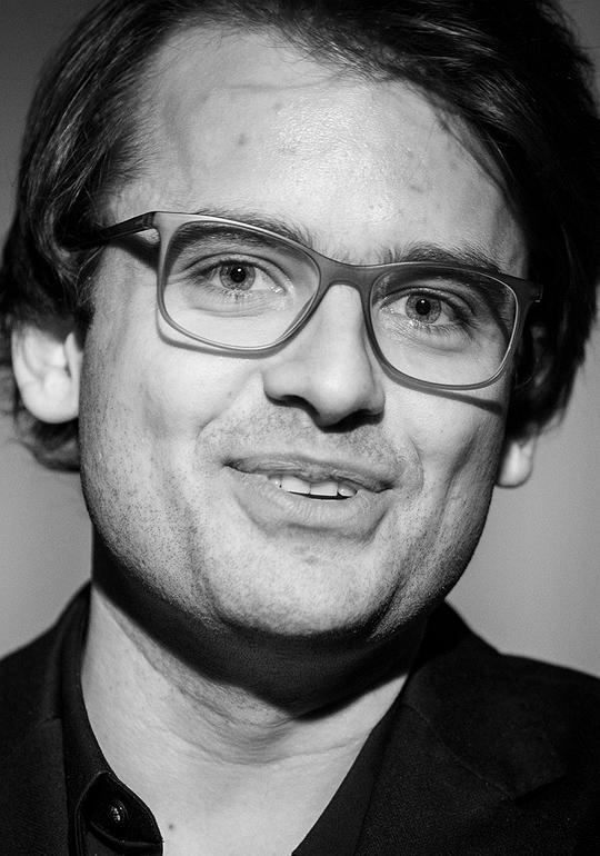 朱利安·波尔克森 Julian Pörksen