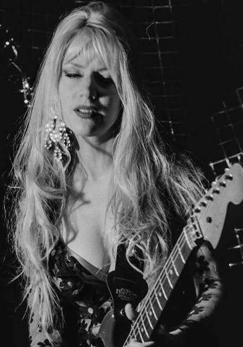 菲比.莱格 Phoebe Legere