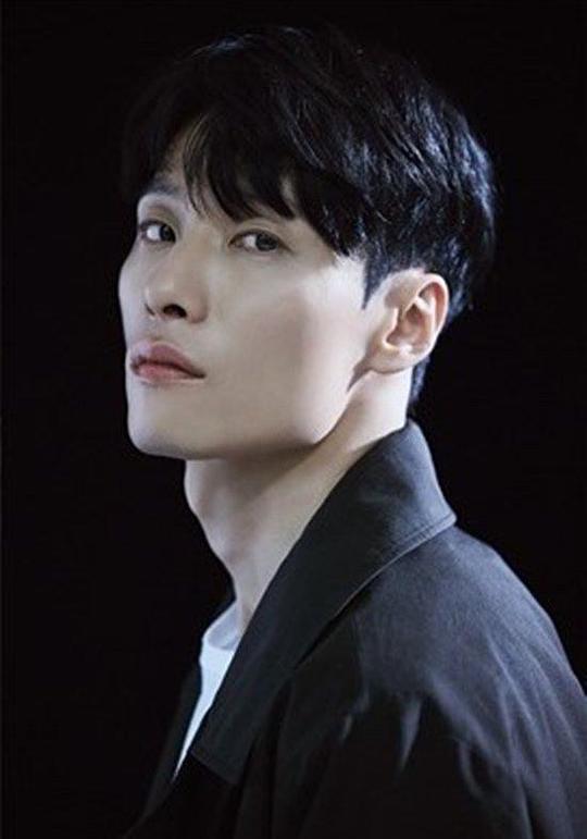 金东沅 Kim Dong-Won