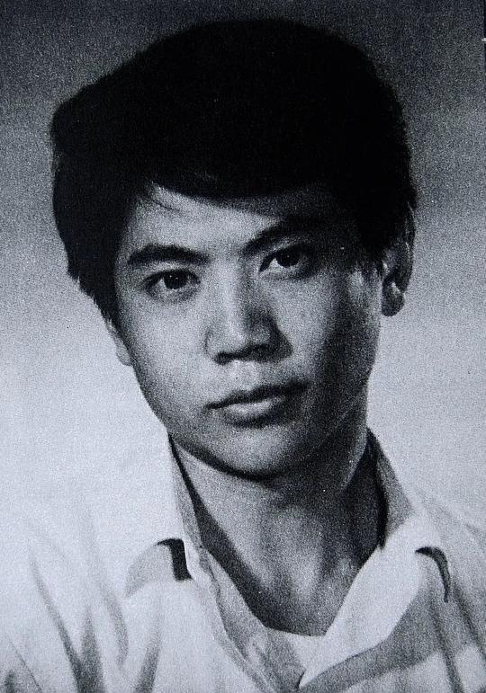 李辉 Hui Li