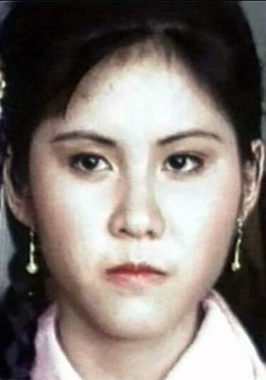 李依依 Yi-Yi Li