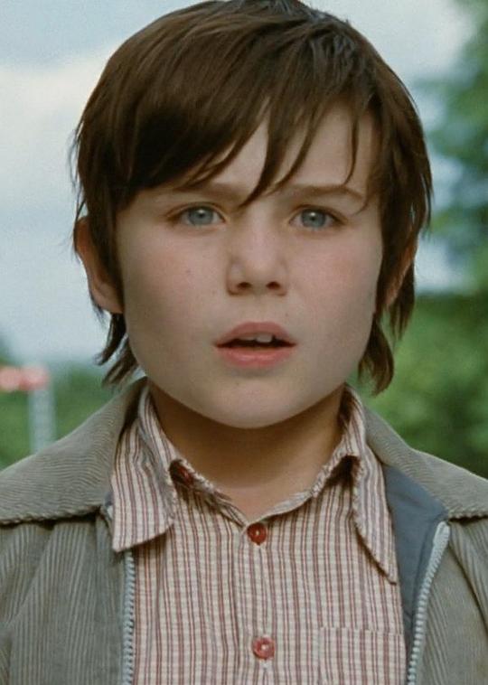 托马斯·伯恩 Thomas Byrne