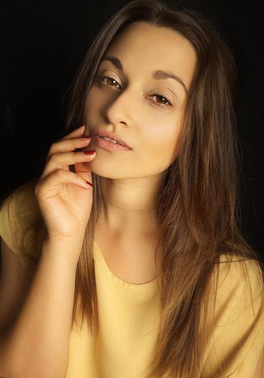 贝基·弗莱彻 Becca Hirani
