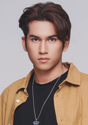 苏帕威缇·维吉特拉南达 Supawit Vichitrananda