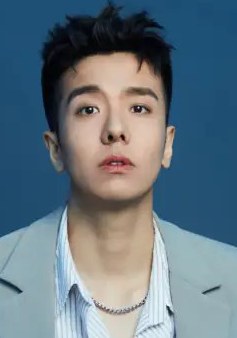 杨梦杰 Mengjie Yang