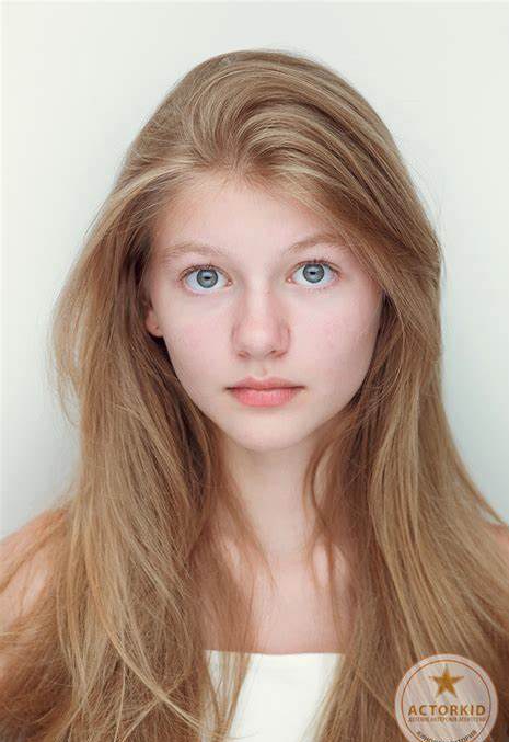伊丽莎白·布古洛娃 Elizaveta Bugulova