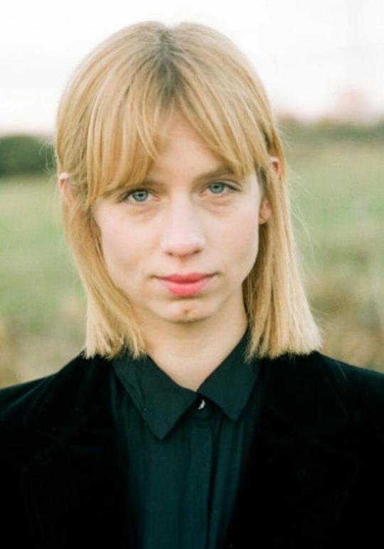 维罗妮卡·托菲尔斯卡 Weronika Tofilska