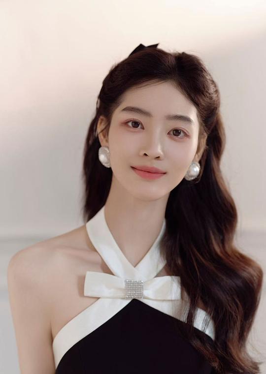 张凯莹 Kaiying Zhang